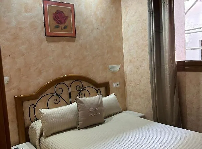 Adults Only Pensión 3*