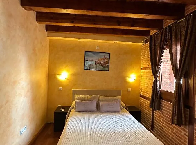 Adults Only Segóvia