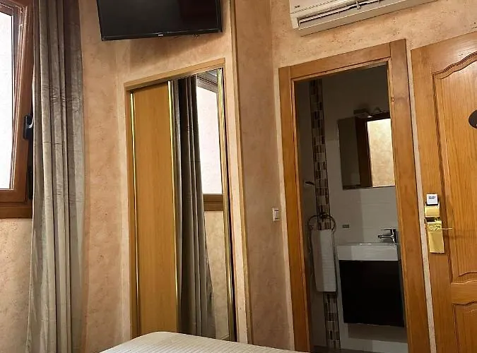 Adults Only Pensión