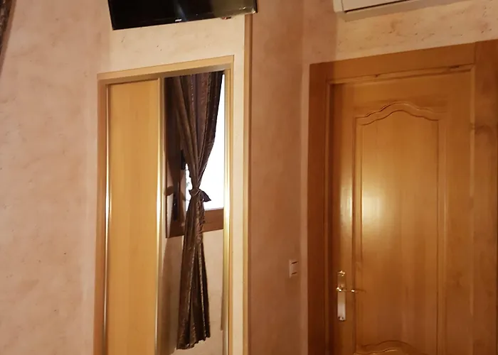 Adults Only セゴビア