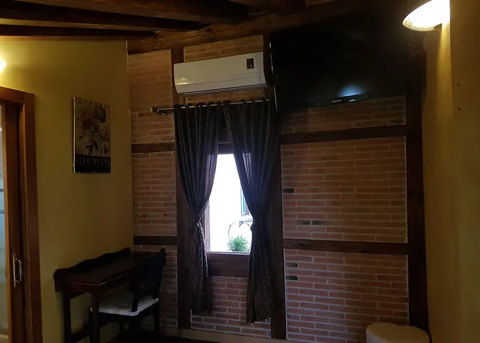 ゲストハウス Adults Only セゴビア