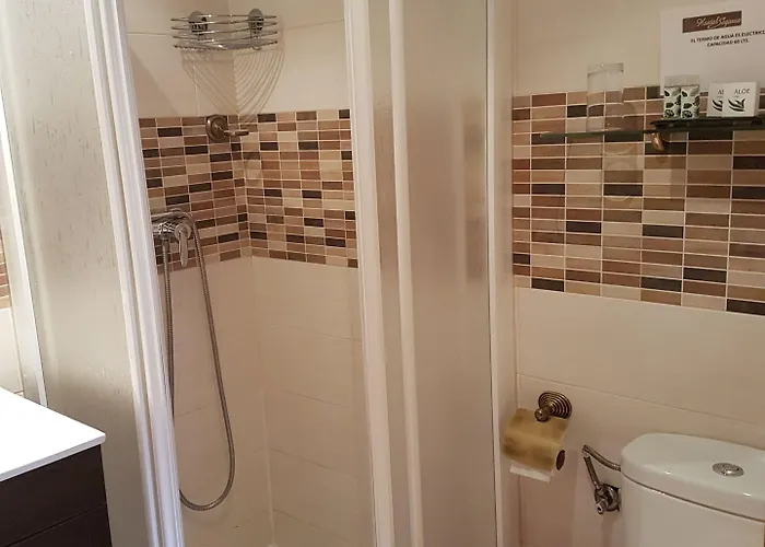 Adults Only セゴビア