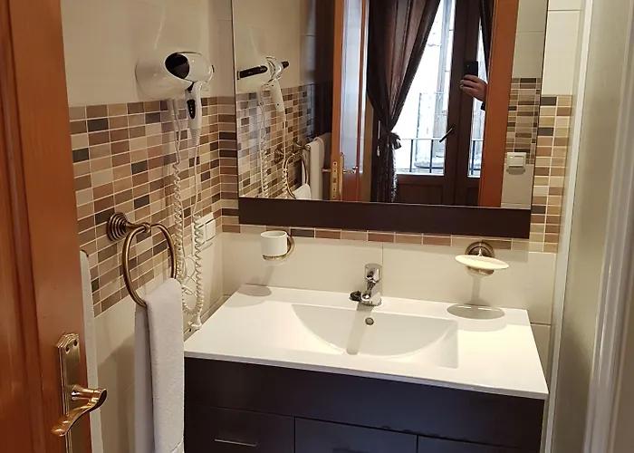 Adults Only 3* Segovia